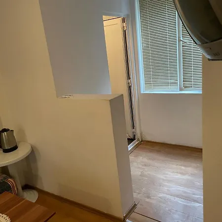 Orange House בית הארחה 3*