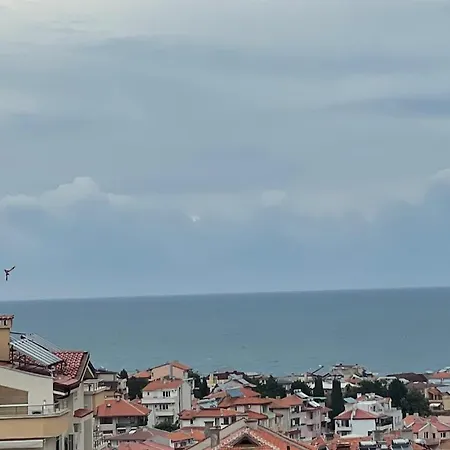 בית הארחה Orange House 3*