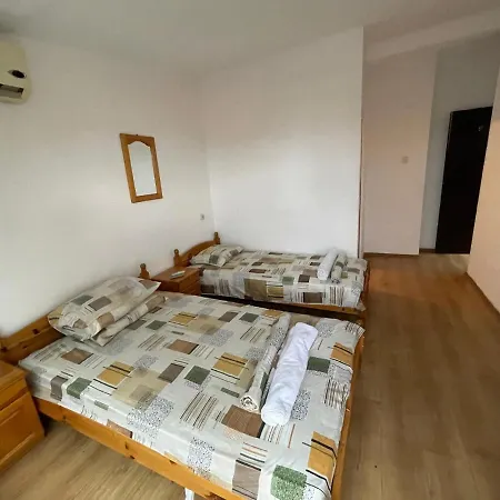 Orange House סוזופול